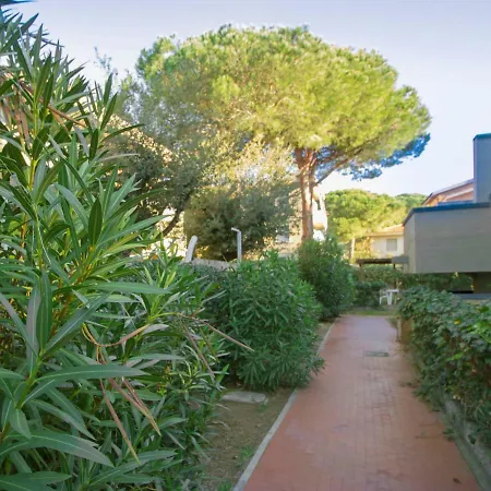 Apartment Locazione Turistica Pratoranieri Mare-1 Casa Sant'Eugenia